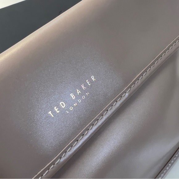 TED BAKER LONDON Women Tan Leather Magnetic Closure Minimalist Pouch Clutch NWOT - Picture 11 of 11